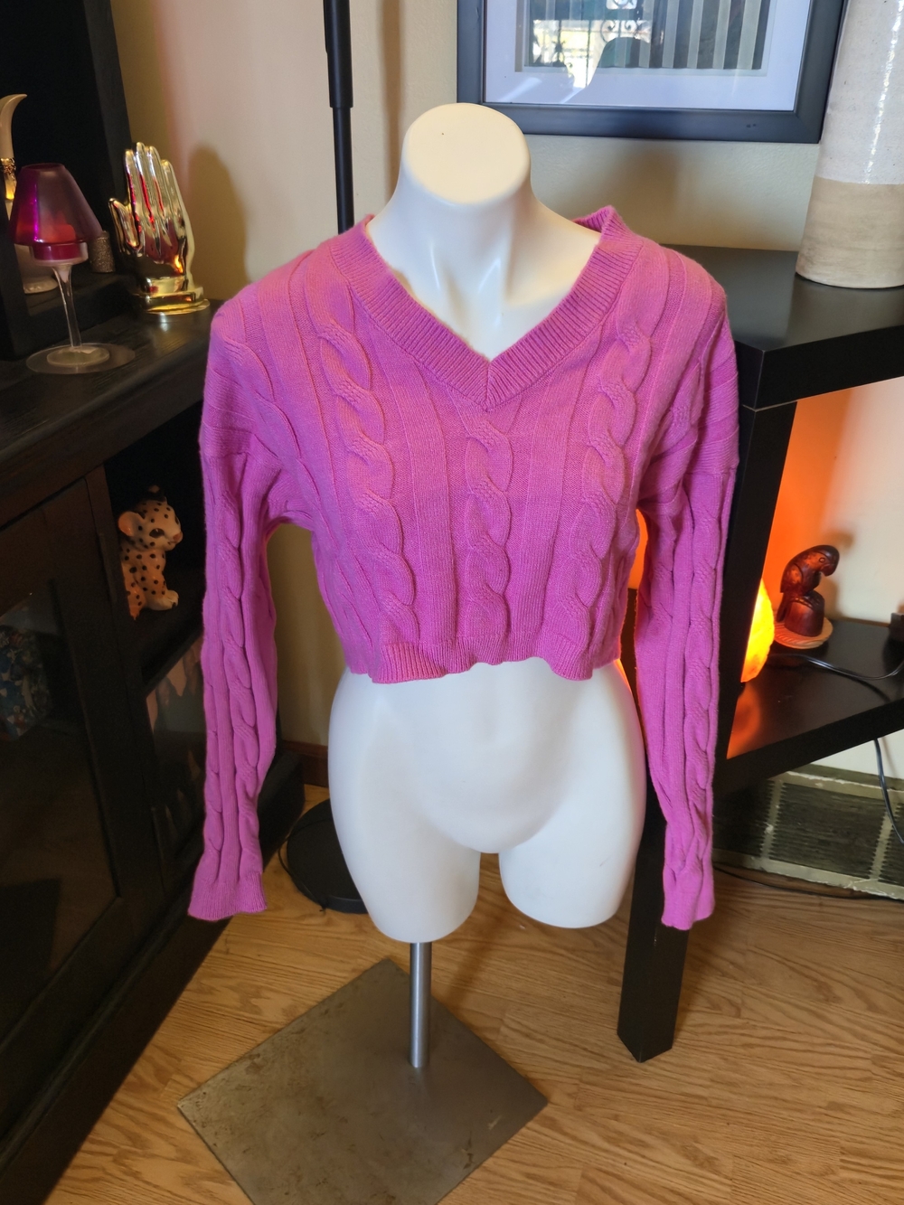 💗 **Women’s Pink Cable Knit V-Neck Cropped Sweater** 💗